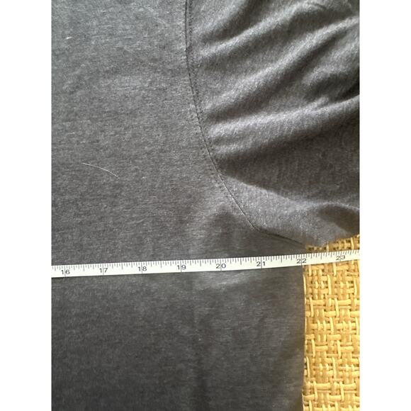 University of Miami t-shirt Sz XL Miami Hurricanes Canes UM - Picture 3 of 4